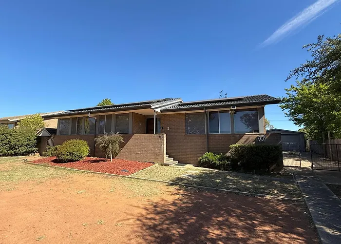 Page 3Br House